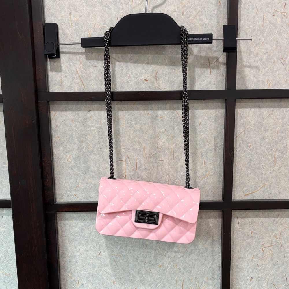 Jelly baby pink quilted adjustable strap bag!